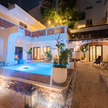 ホテル Casa Victoria Malecon - Adults Only プエルトバラータ エクステリア 写真